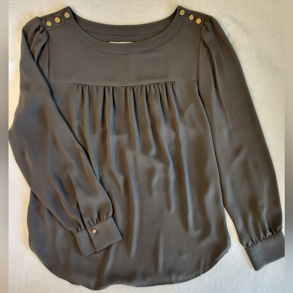 Like new Loft blouse